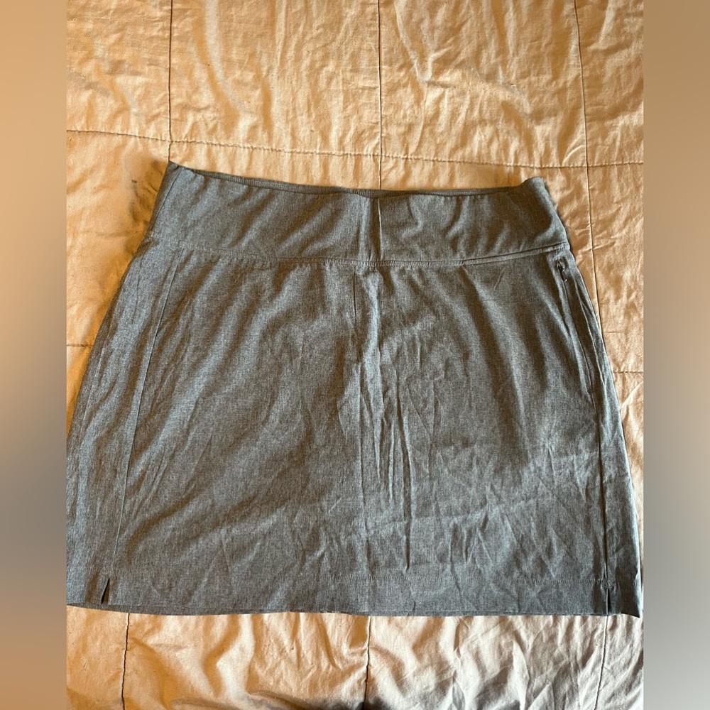 Cloudveil Athletic grey Skort size XL